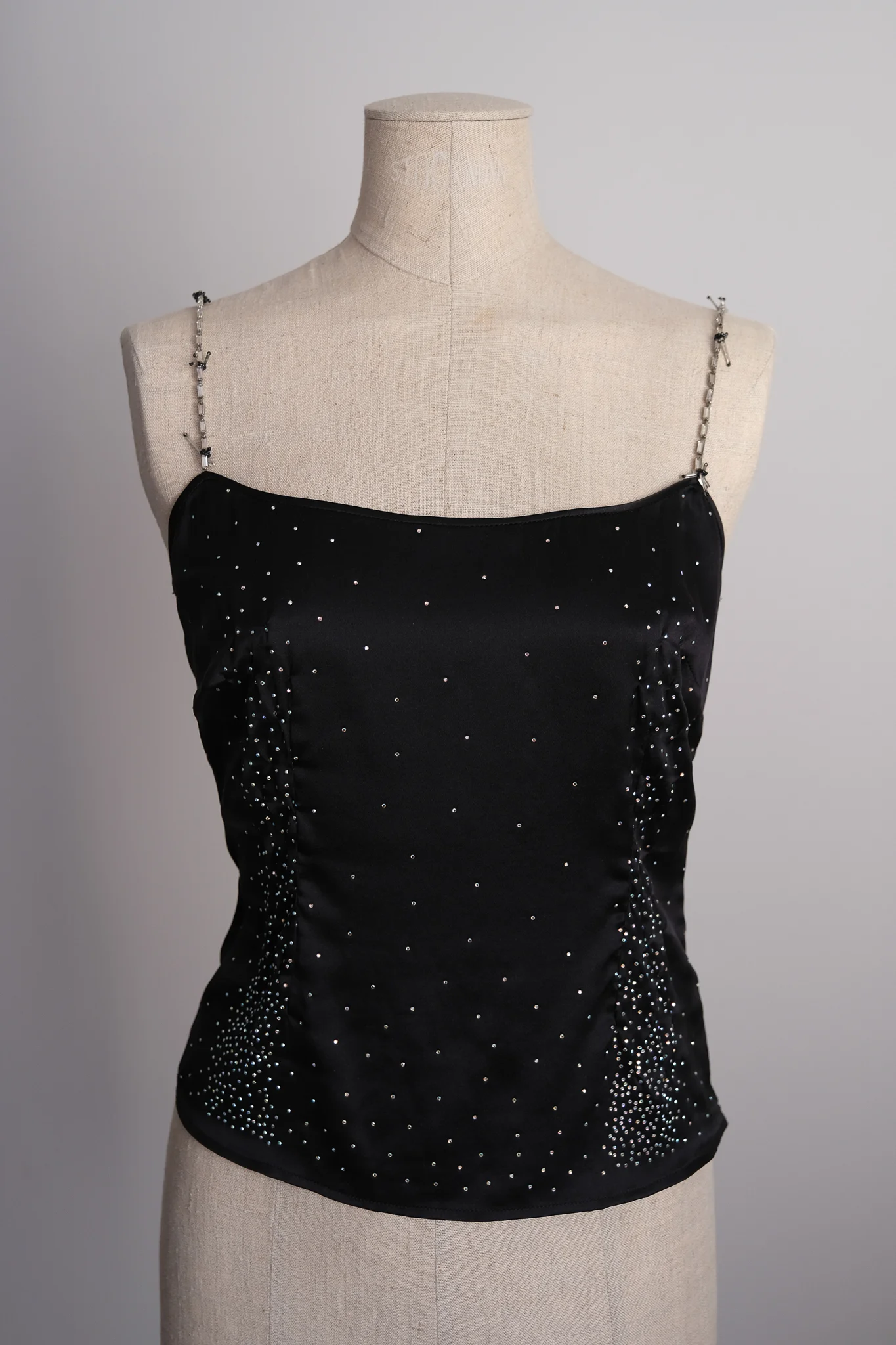 EMERIEU-Gianni-Versace-Couture-1998-fall-winter-donatella-versace-gisele-bundchen-black-strass-caraco-top-02
