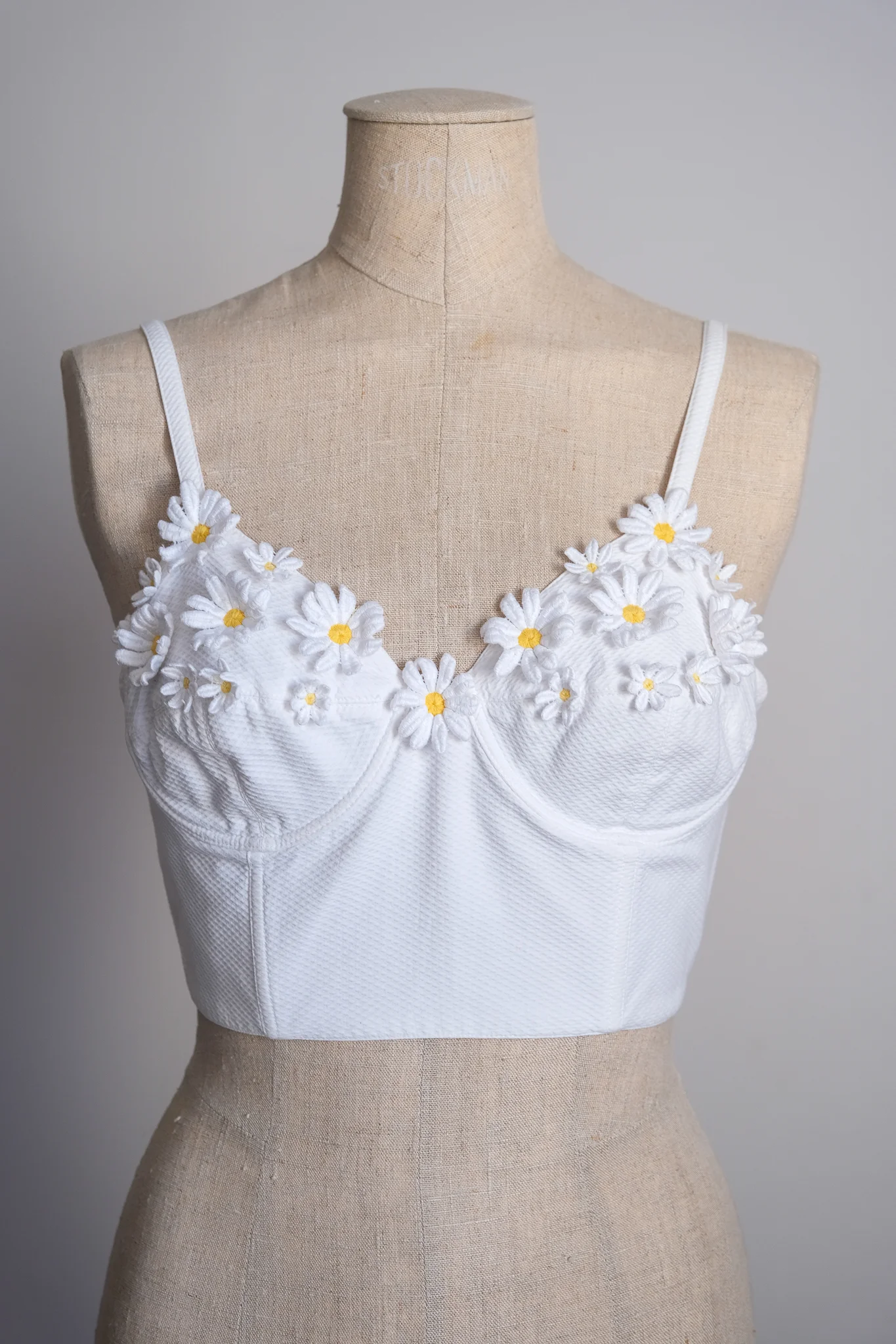 EMERIEU-Lolita-Lempicka-1990-spring-summer-vintage-white-cotton-daisy-flowers-corset-top-1