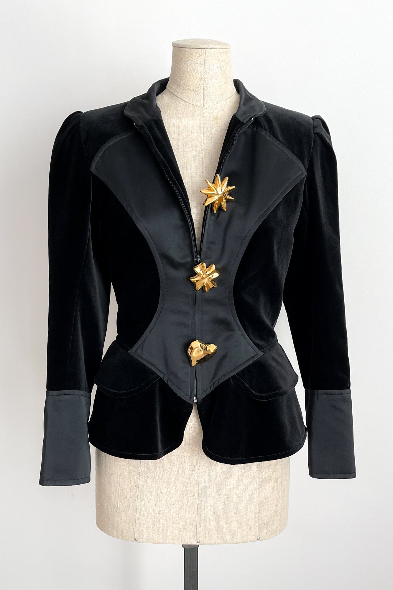 EMERIEU-Christian-Lacroix-Fall-Winter-1993-Black-Gold-Velvet-Jacket-1