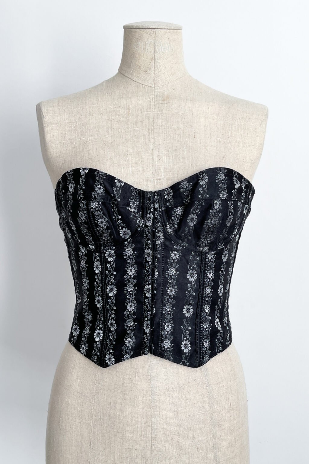 Doudoune Bershka noir brillante - Vêtements Doudoune Bershka noir brillante - Vêtements