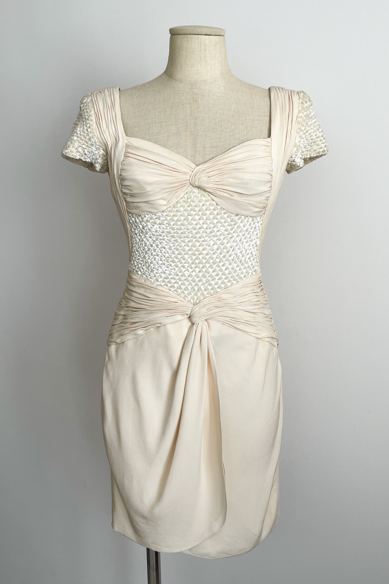 EMERIEU-Valentino-Haute-Couture-spring-summer-1995-ecru-mid-length-dress-1