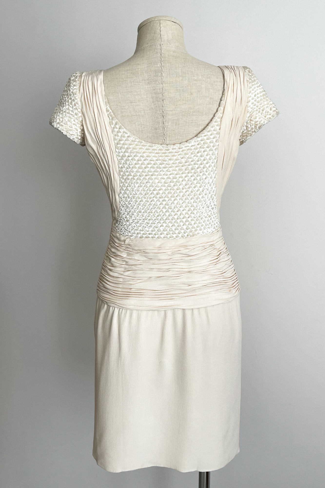 EMERIEU-Valentino-Haute-Couture-spring-summer-1995-ecru-mid-length-dress-4