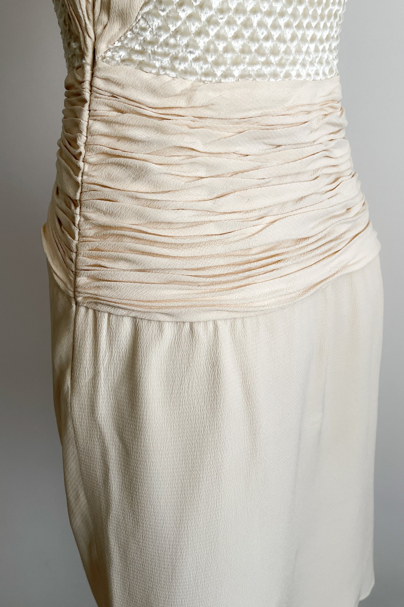 EMERIEU-Valentino-Haute-Couture-spring-summer-1995-ecru-mid-length-dress-6