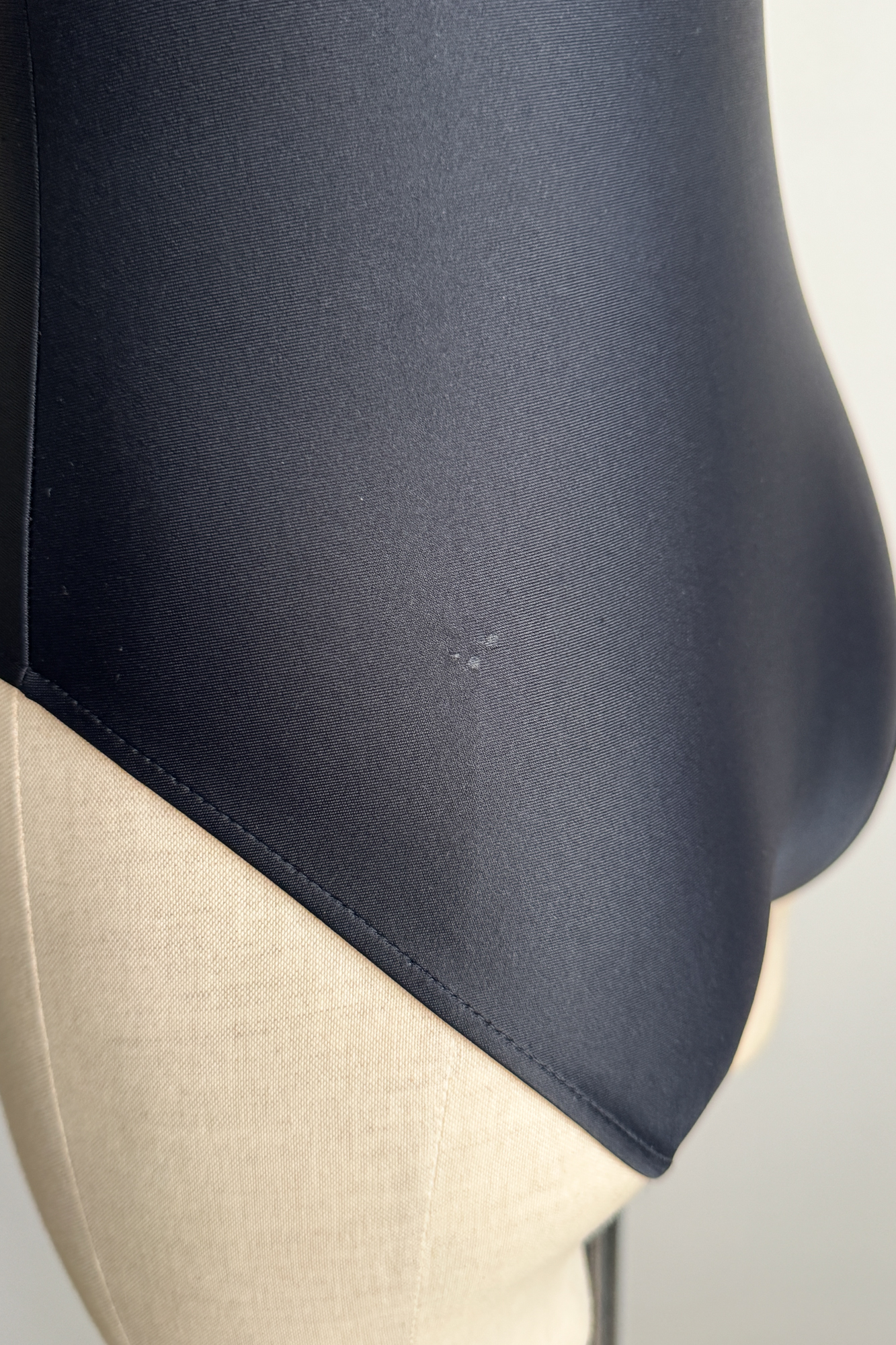 EMERIEU-Dolce-&-Gabbana-FW-1991-black-multicolor-rhinestones-vintage-swimsuit-flaw