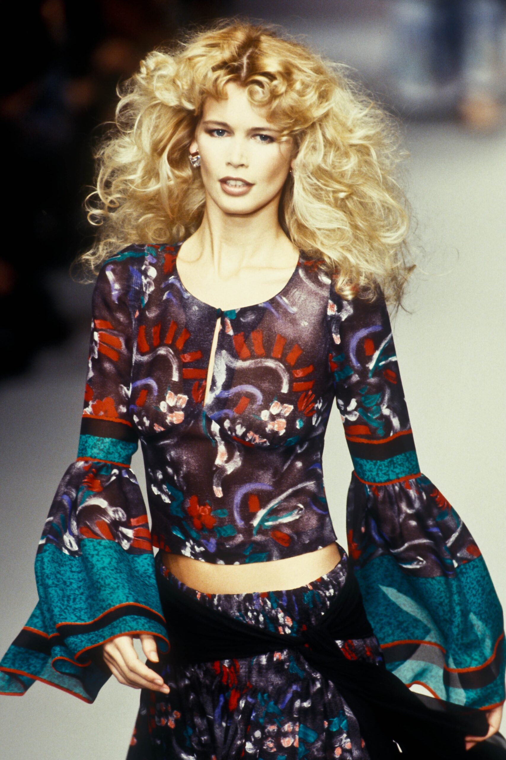 EMERIEU-Chloe-by-Karl-Lagerfeld-FW-1995-vintage-multicolor-printed-floral-sheer-blouse-skirt-set-green-black-red-runway-claudia-schiffer-1