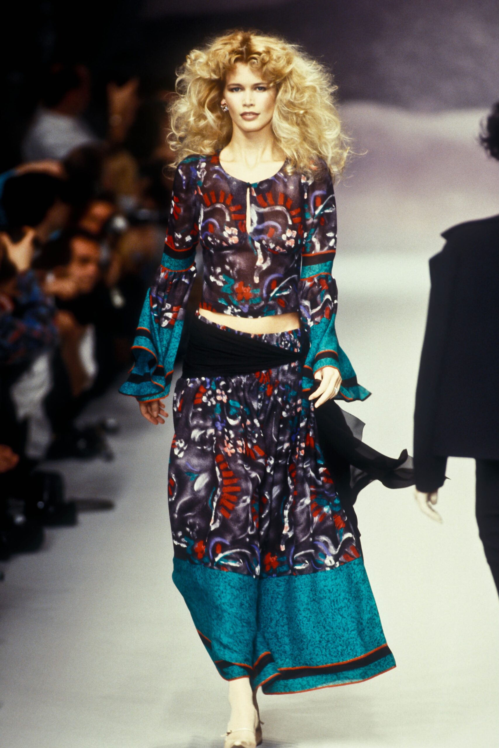 EMERIEU-Chloe-by-Karl-Lagerfeld-FW-1995-vintage-multicolor-printed-floral-sheer-blouse-skirt-set-green-black-red-runway-claudia-schiffer-2