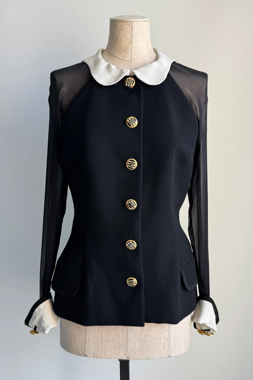 EMERIEU-Gianni-Versace-FW-1993-black-collar-wool-silk-sheer-button-jacket-1