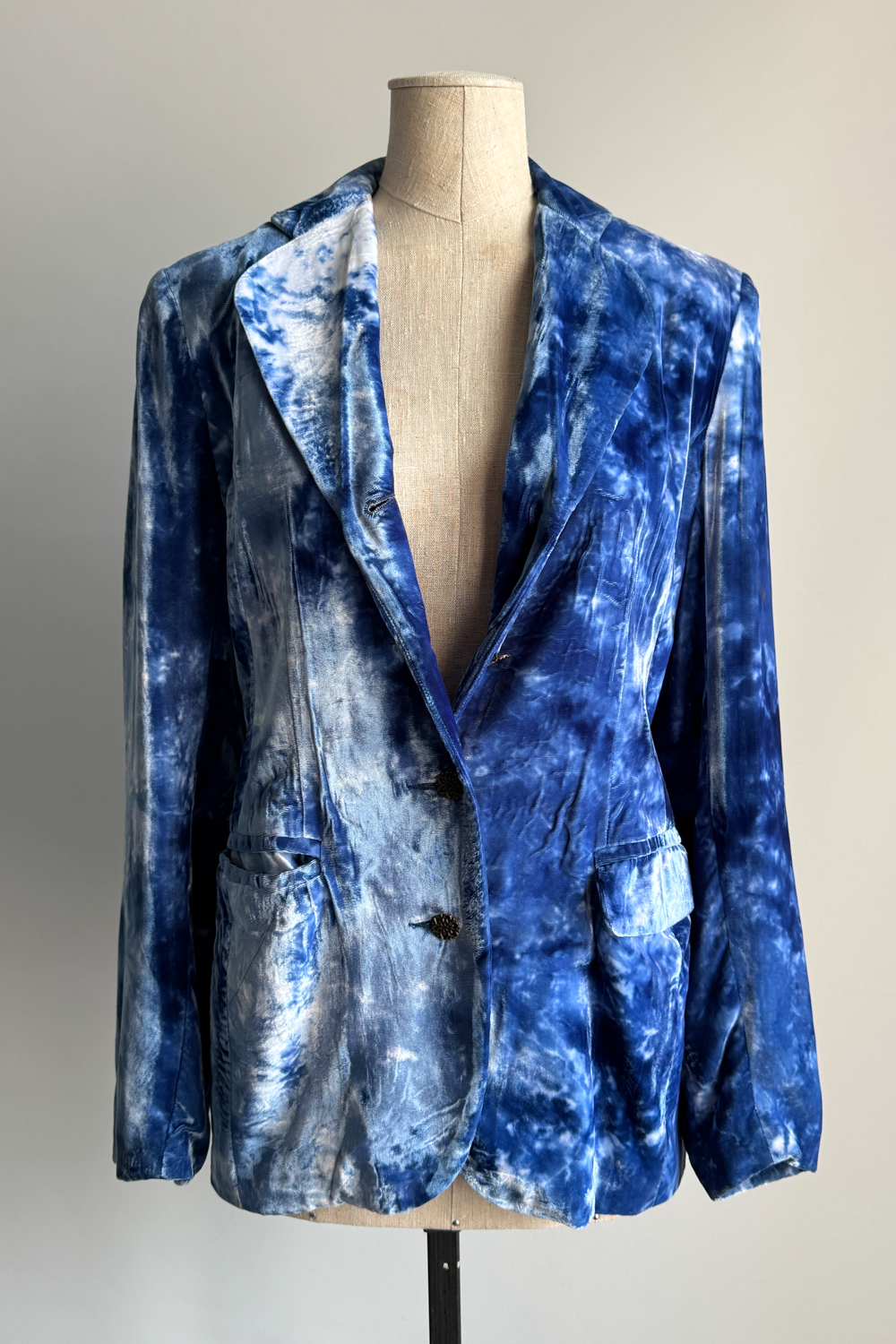 EMERIEU-Todd-Oldham-FW-1994-blue-veltvet-jacket-button-blazer-1