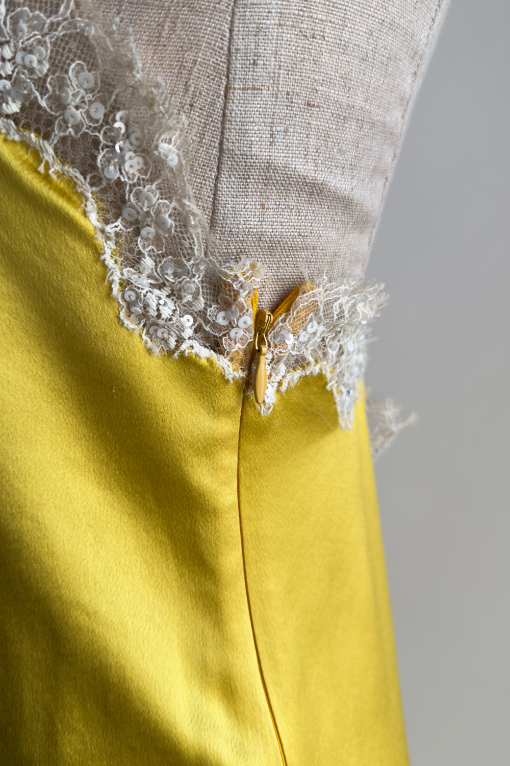 EMERIEU-Valentino-SS-2006-vintage-yellow-silk-beaded-slip-dress-7