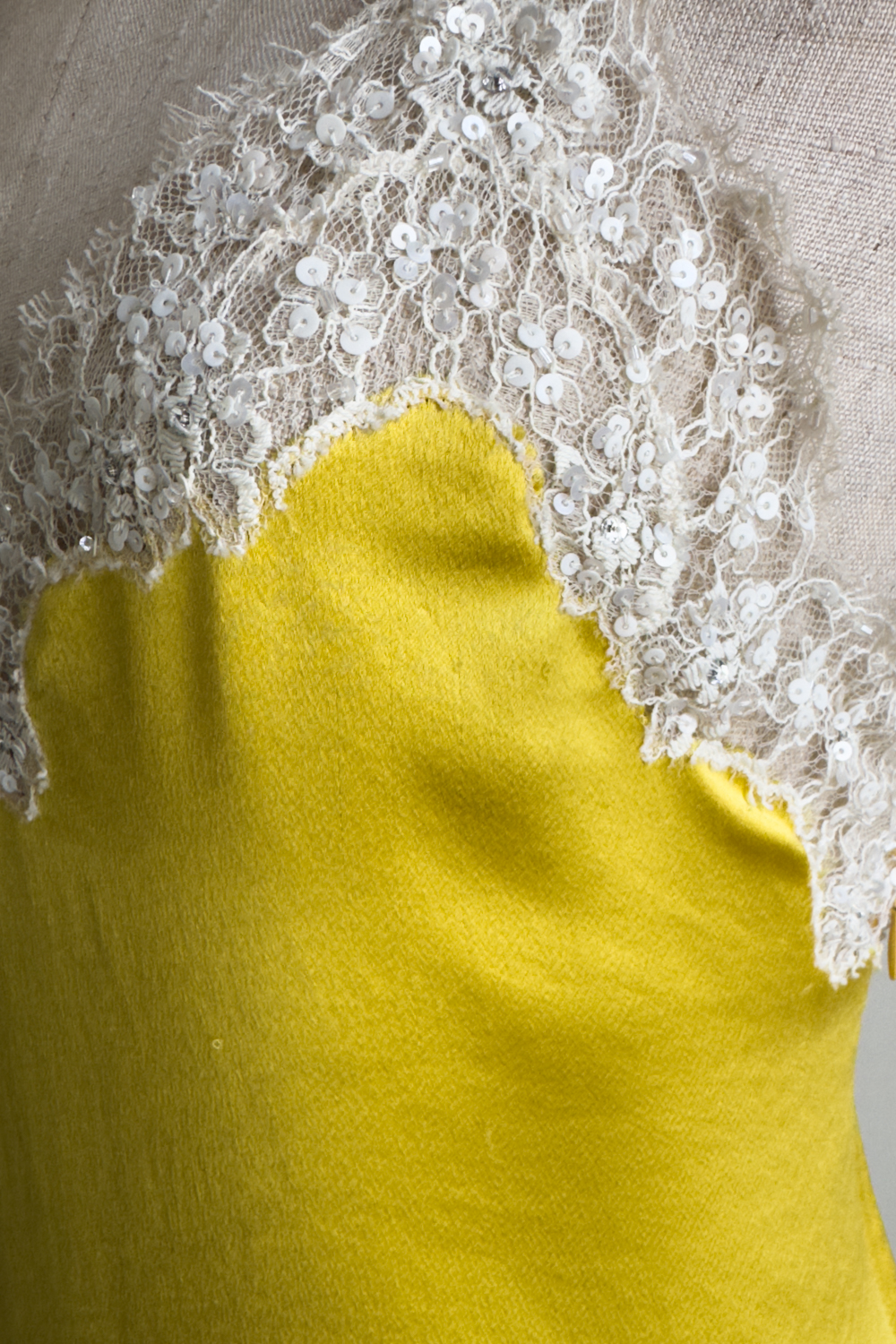EMERIEU-Valentino-SS-2006-vintage-yellow-silk-beaded-slip-dress-8