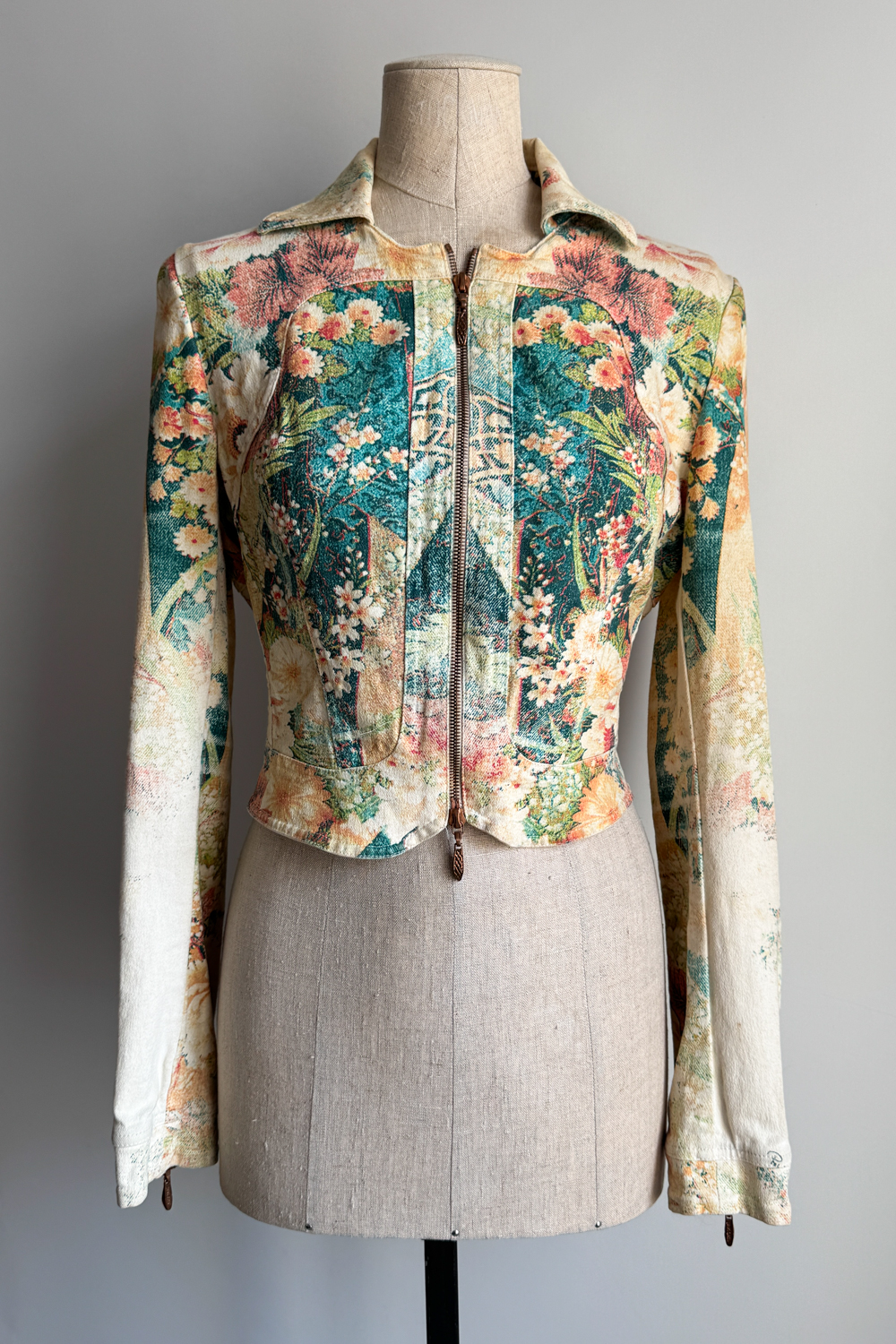 EMERIEU-Roberto-Cavalli-SS-2002-vintage-printed-floral-multicolor-cotton-jacket-1