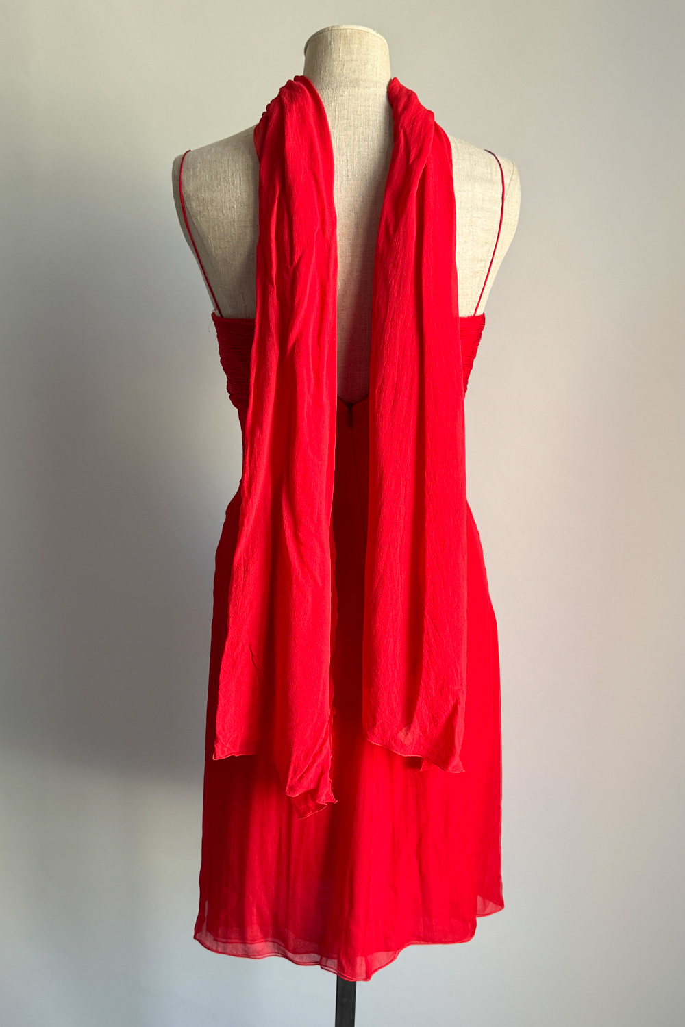 EMERIEU-Valentino-2000s-20003-vintage-red-pleated-mini-scarf-dress-set-4