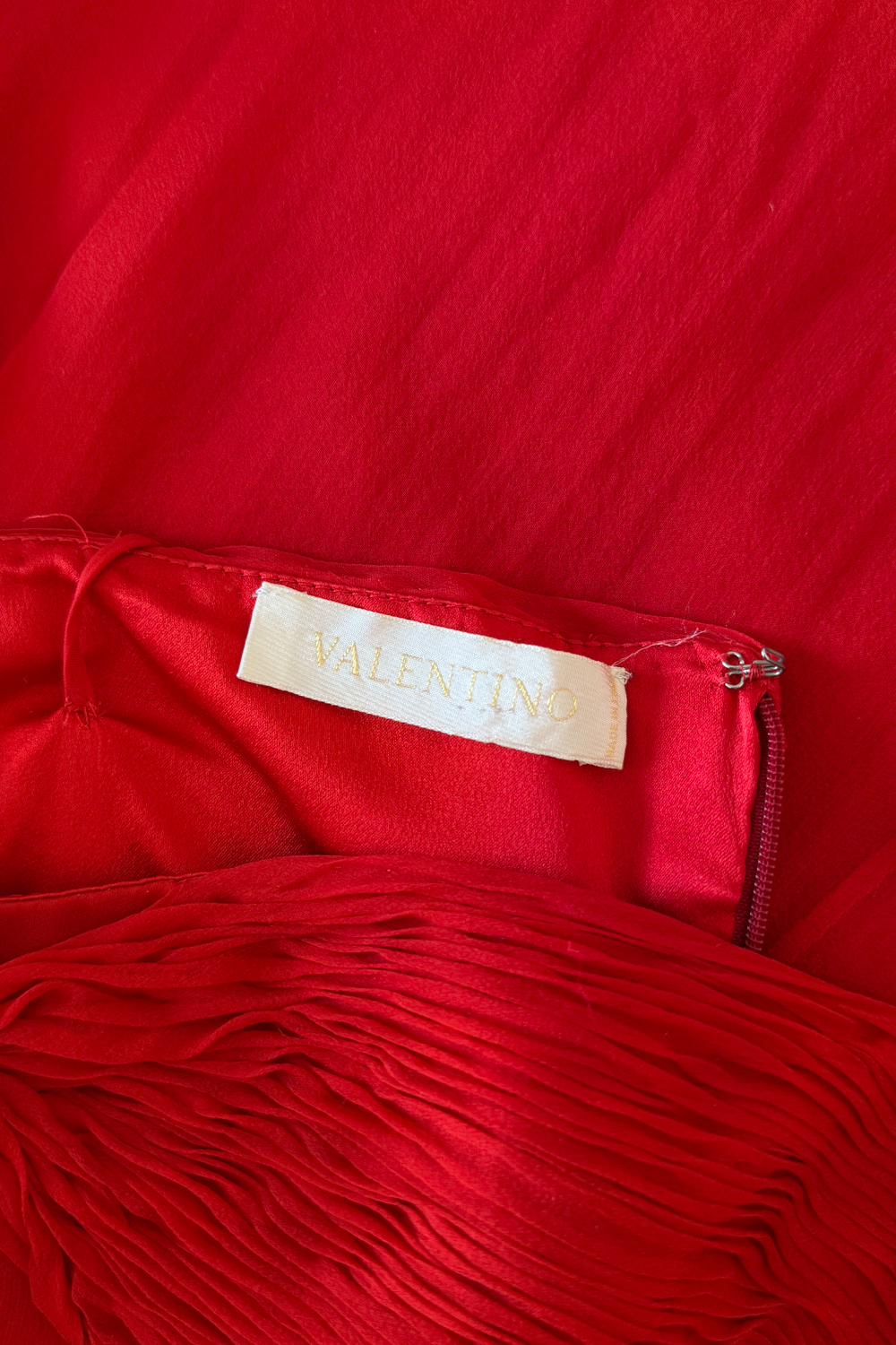 EMERIEU-Valentino-2000s-20003-vintage-red-pleated-mini-scarf-dress-set-label