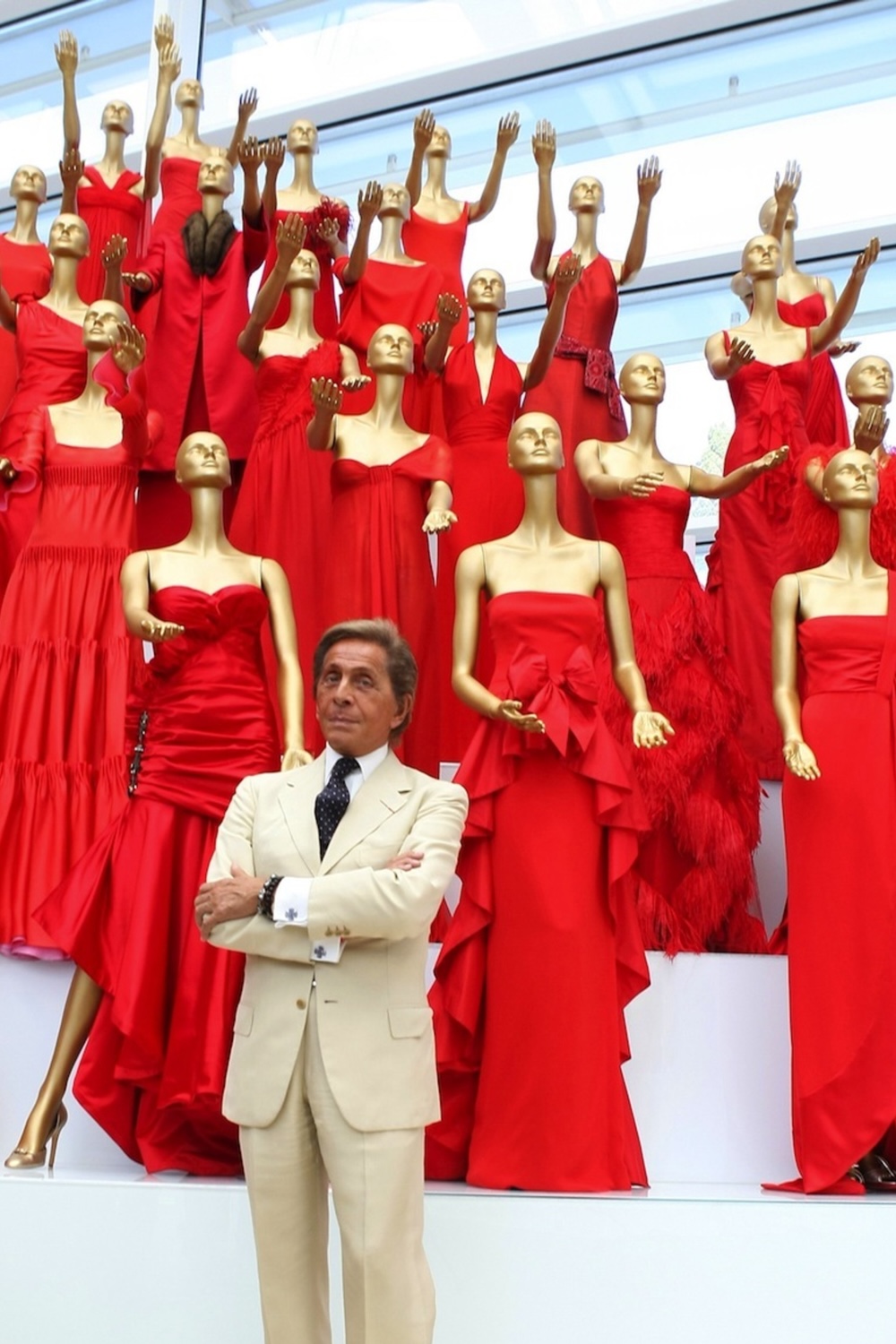 EMERIEU-Valentino-SS-2007-red-pleated-gown-reference