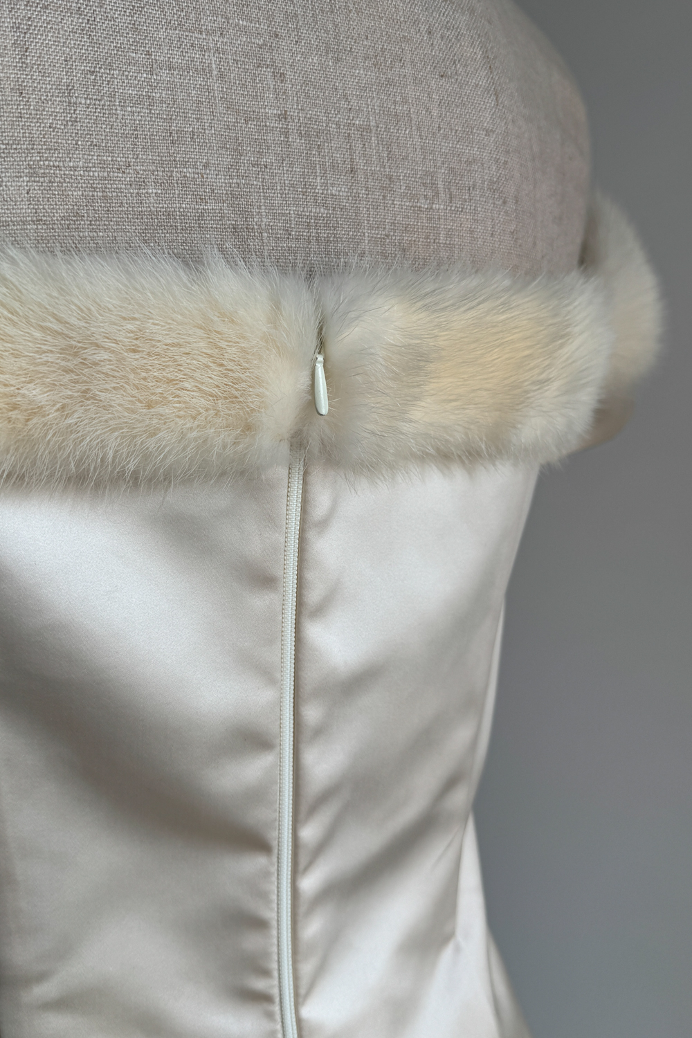 EMERIEU-Anna-Molinari-FW-1995-vintage-white-fur-off-shoulder-corset-skirt-silk-set-9