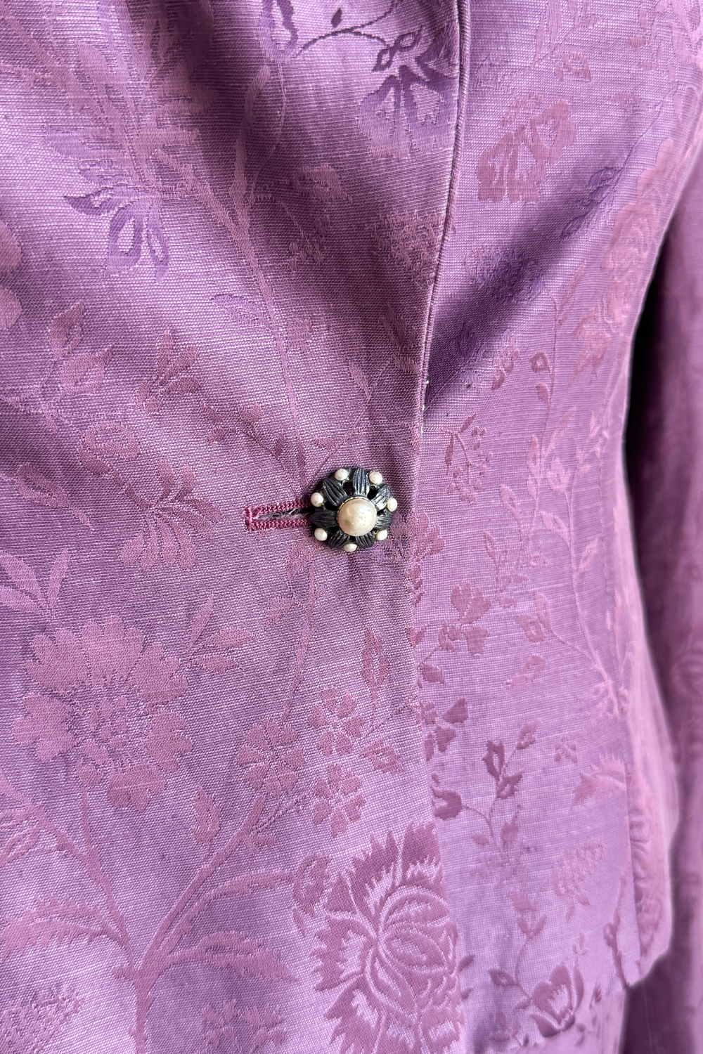 EMERIEU-Christian-Dior-by-John-Galliano-SS-1998-vintage-purple-lilac-floral-lace-jacket-skirt-ensemble-set-5