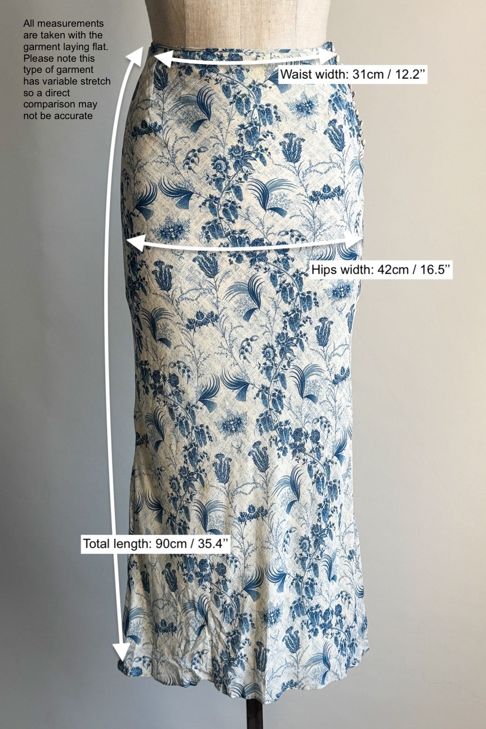 EMERIEU-Christian-Dior-by-John-Galliano-SS-2004-white-blue-floral-printed-silk-maxi-skirt-measurements