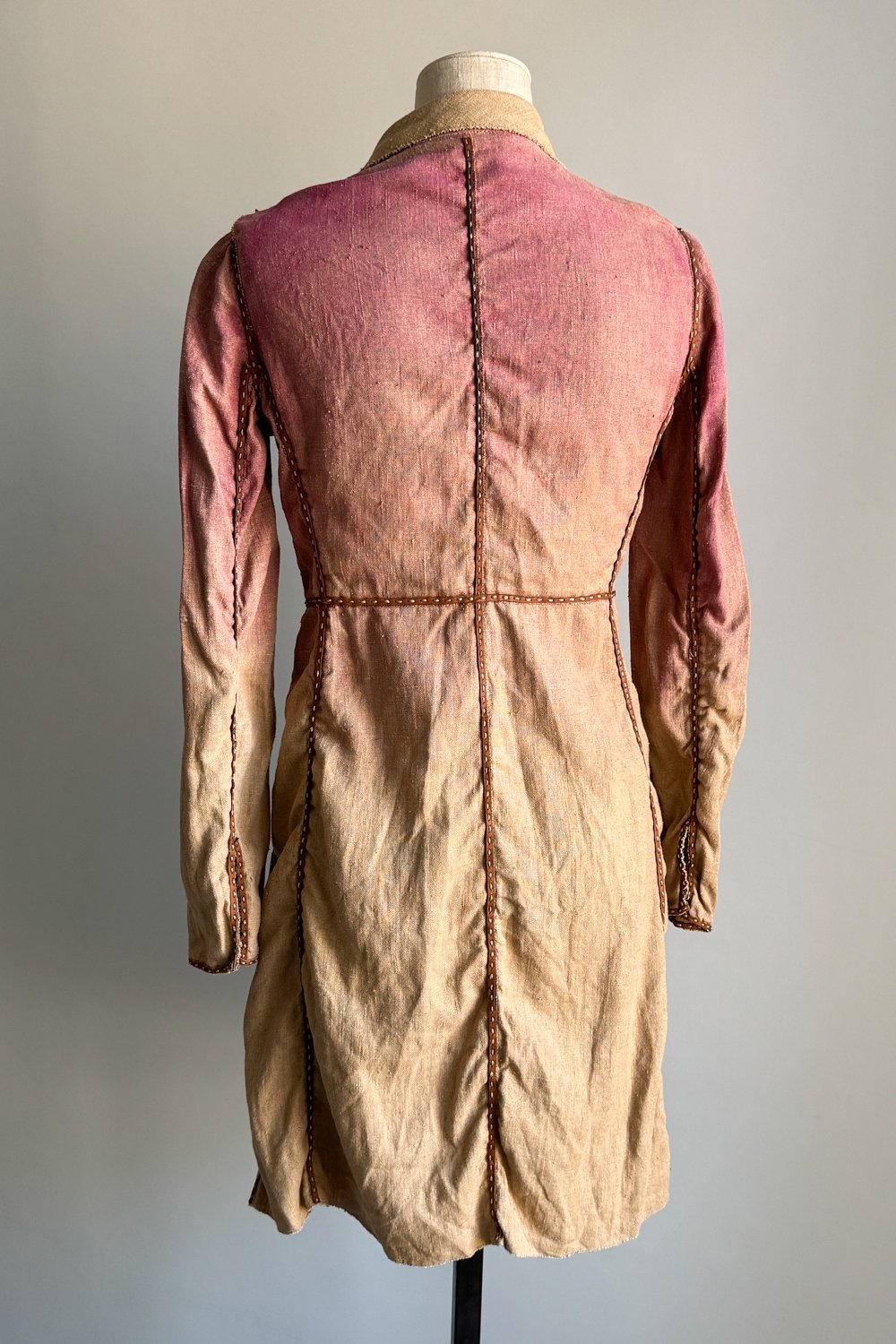 EMERIEU-Fendi-by-Karl-Lagerfeld-SS-2000-beige-pink-dye-linen-long-tie-jacket-9