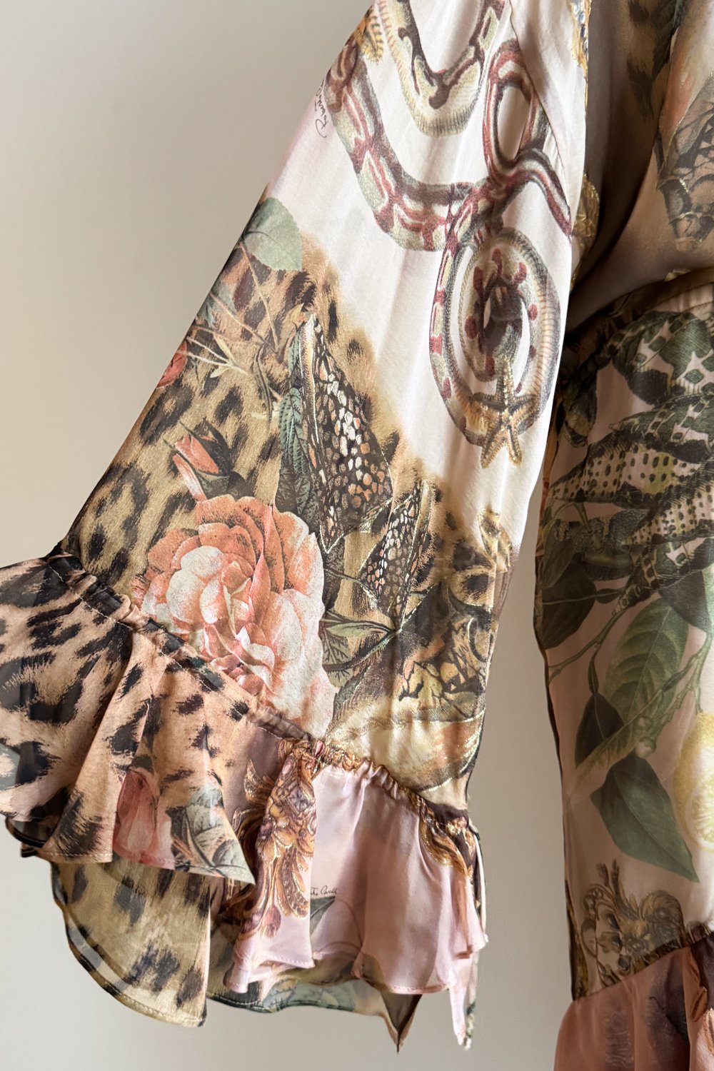 EMERIEU-Roberto-Cavalli-SS-2002-vintage-brown-lace-up-printed-ruffle-dress-8