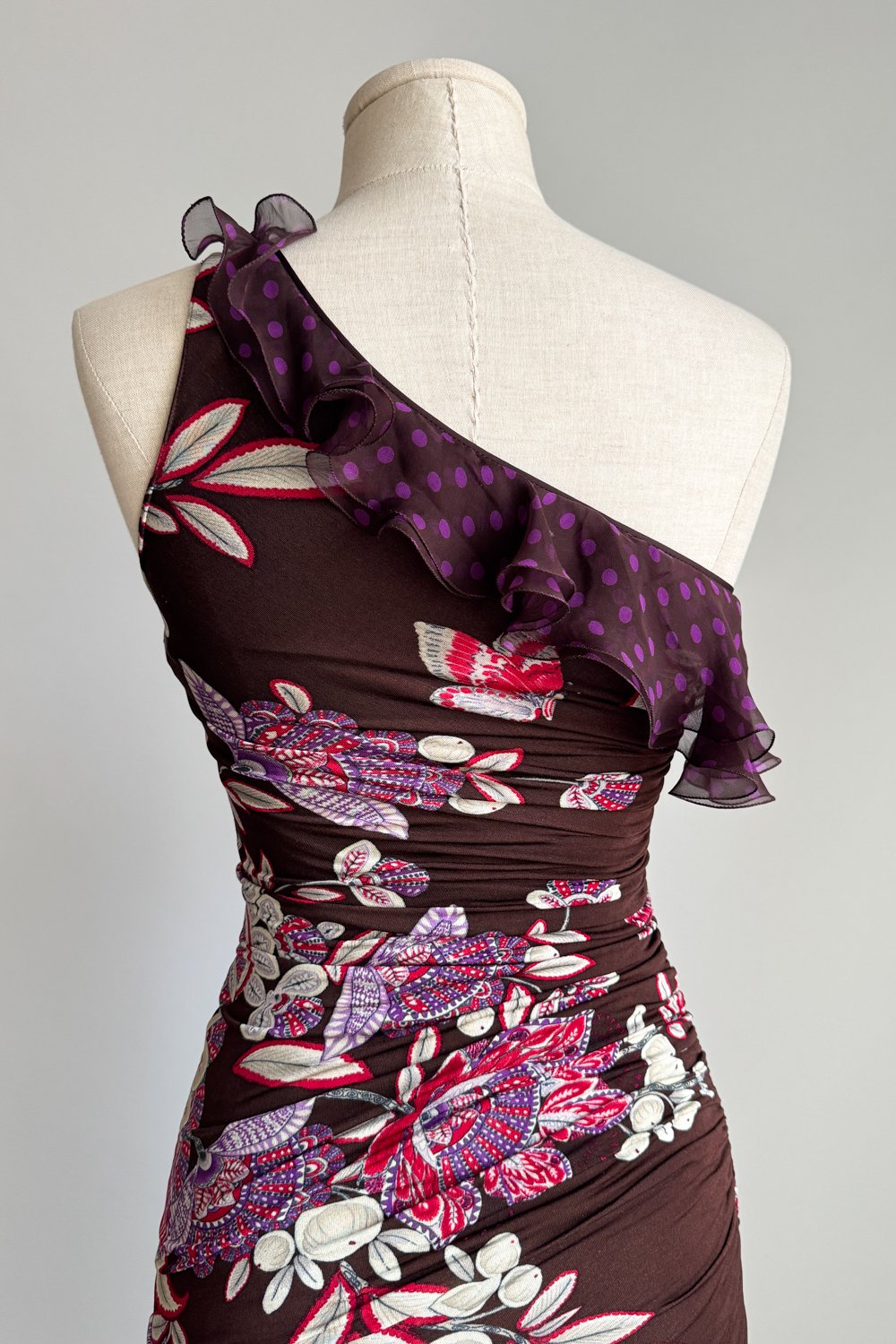 EMERIEU-Emanuel-Ungaro-SS-2003-vintage-brown-purple-ruffle-asymmetrical-midi-bodycon-one-shoulder-dress-7