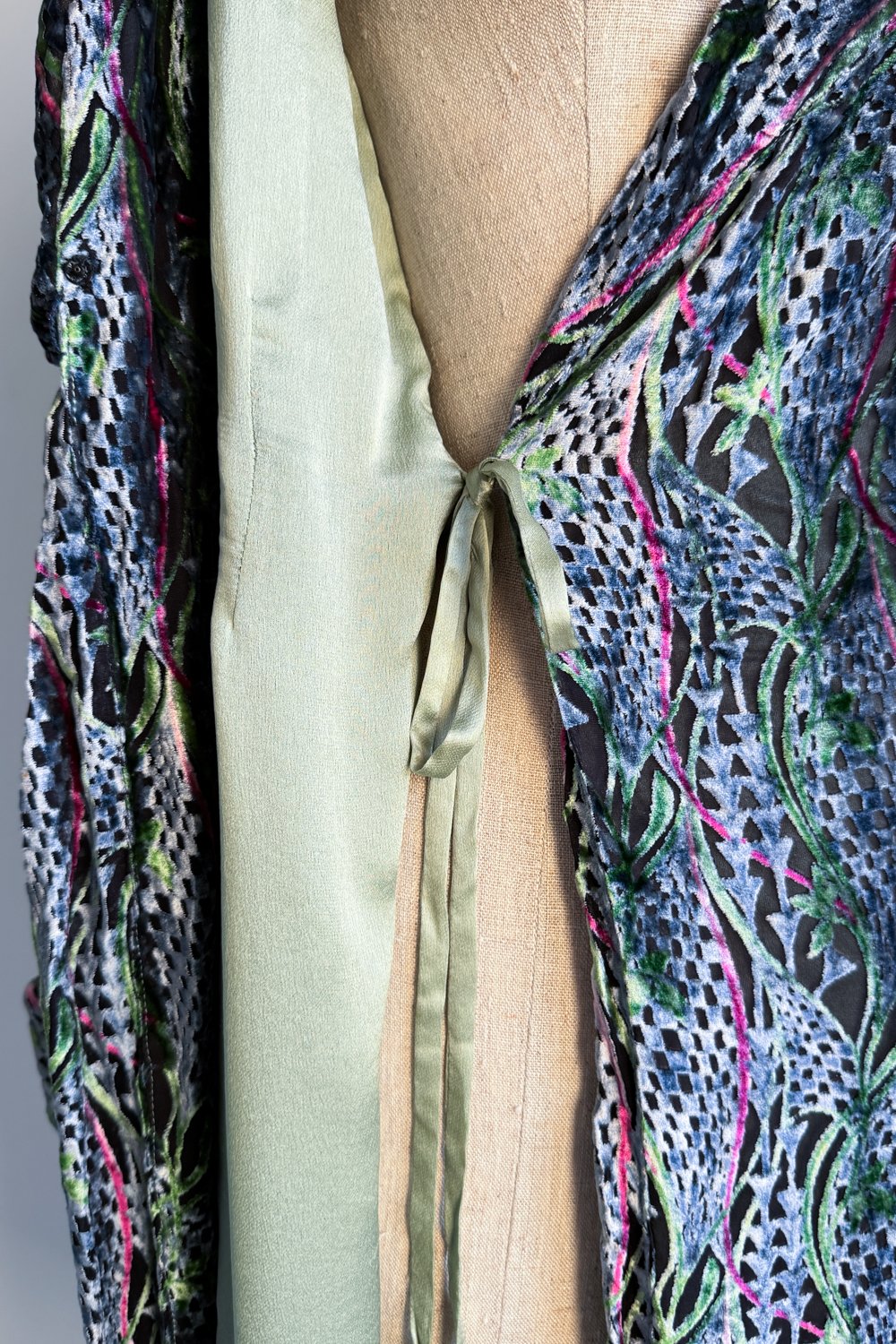 EMERIEU-Chloé-by-Stella-McCartney-FW-1998-vintage-velvet-floral-midi-long-sleeves-dress-7