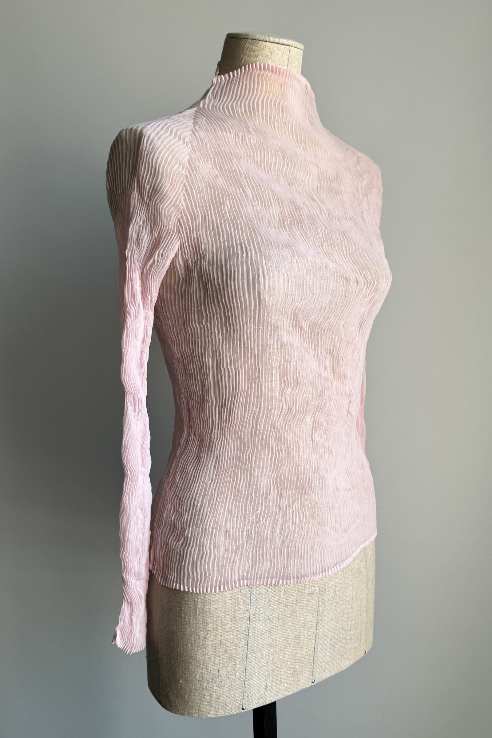 EMERIEU-issey-miyake-SS-1993-light-pink-pleats-long-sleeve-sheer-top-2