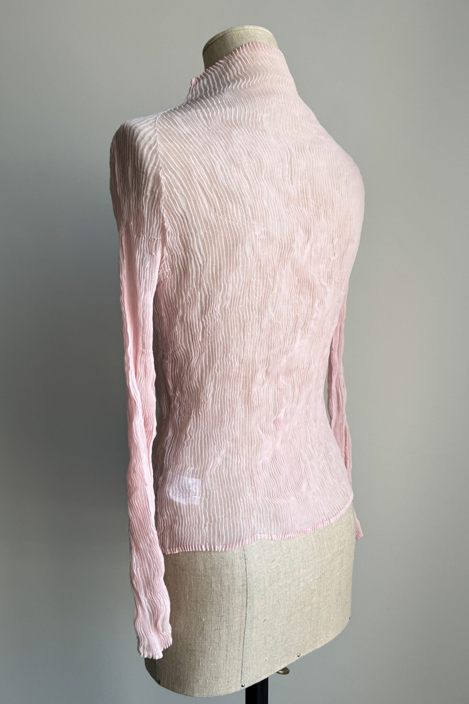 EMERIEU-issey-miyake-SS-1993-light-pink-pleats-long-sleeve-sheer-top-3
