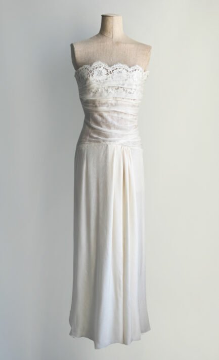 VALENTINO 2009 Ivory Silk Lace Bustier Bridal Gown (M)
