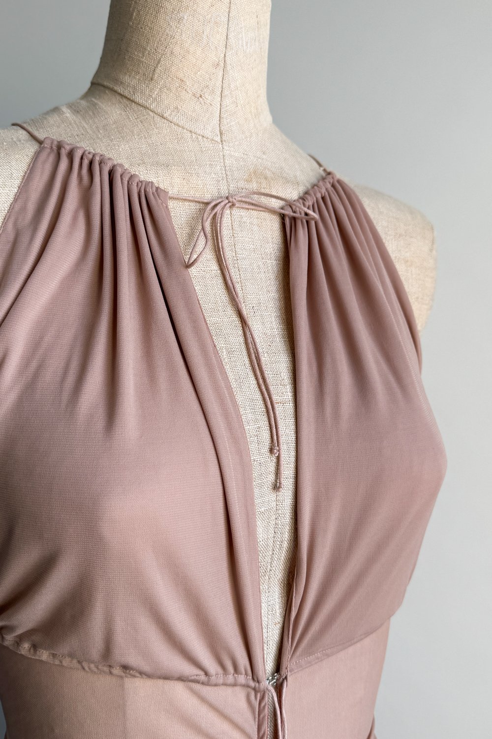 EMERIEU-Alaïa-SS-2003-vintage-dusty-pink-sheer-midi-dress-6