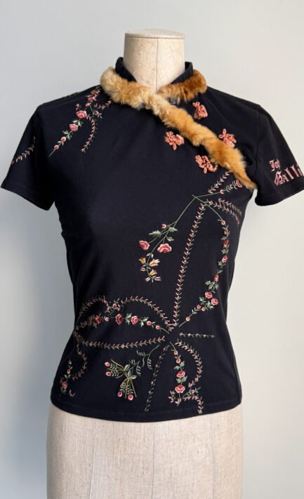 JOHN GALLIANO 2003 Black Floral Embroidered Fur Collar Top (S)