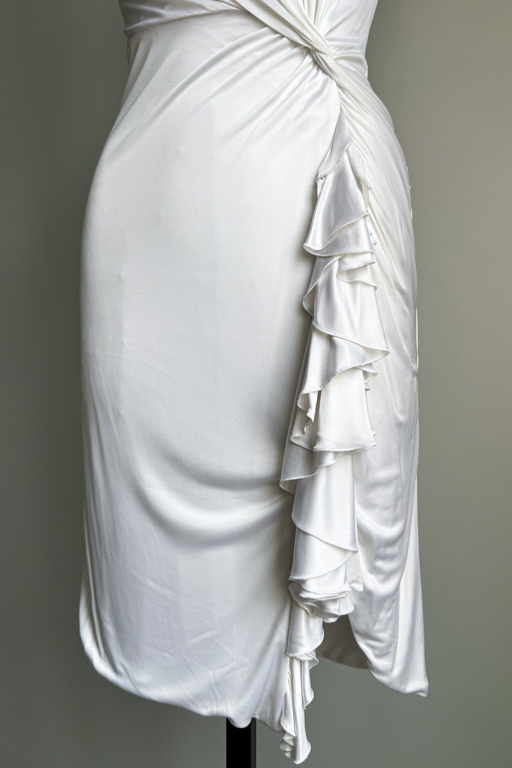 EMERIEU-Versace-2006-2000s-white-draped-ruffle-mini-dress-7
