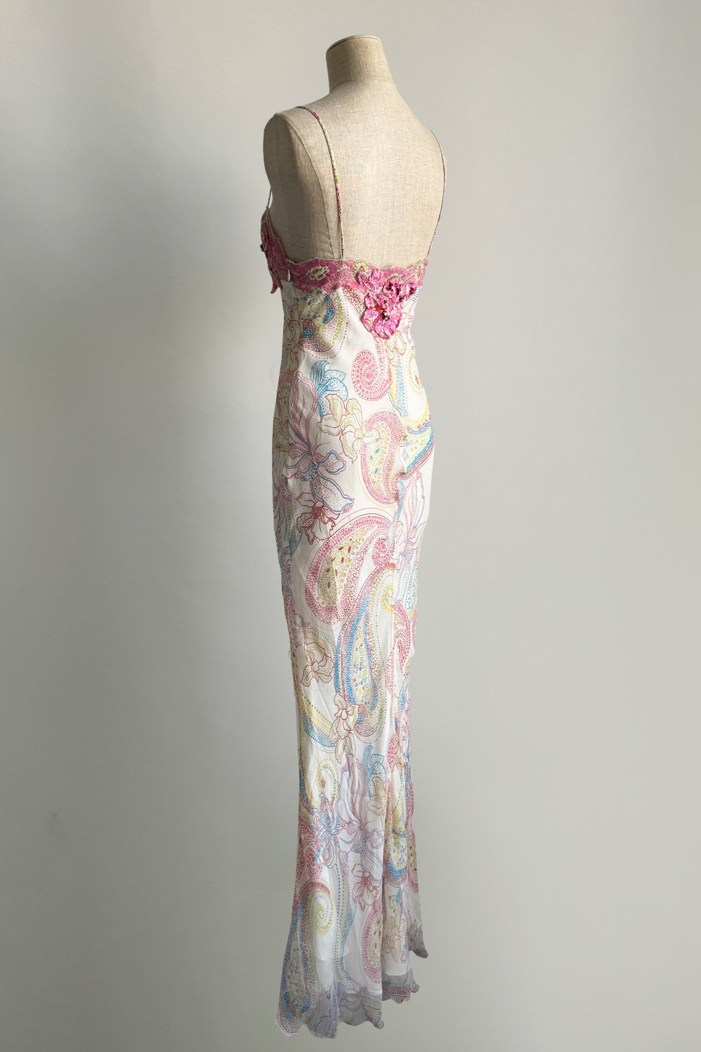 EMERIEU-Iceberg-2000s-white-paisley-print-silk-gown-with-sequin-floral-embroidered-maxi-dress-3