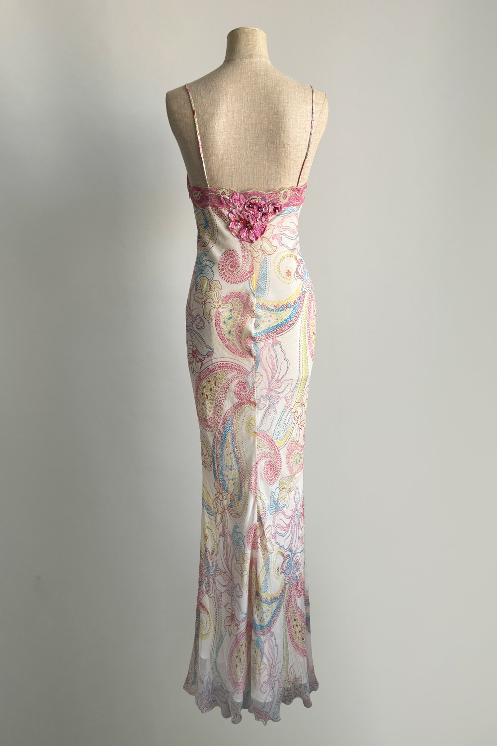 EMERIEU-Iceberg-2000s-white-paisley-print-silk-gown-with-sequin-floral-embroidered-maxi-dress-4