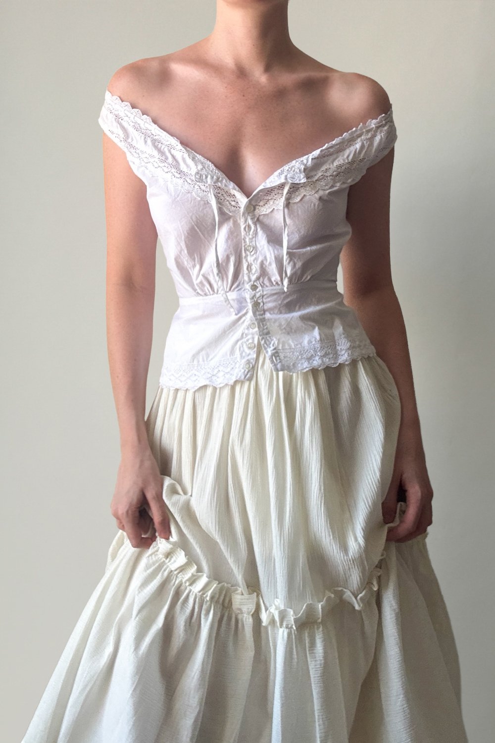 EMERIEU-La-Perla-1990s-vintage-white-cotton-top-model