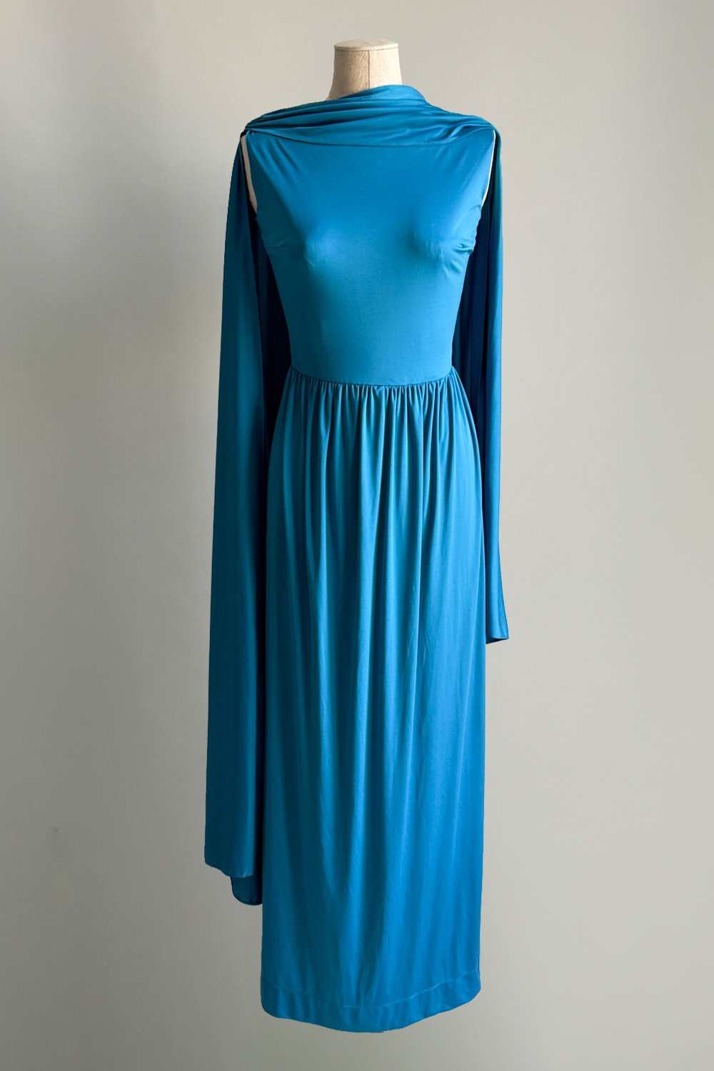 EMERIEU-Lanvin-1970s-vintage-blue-azure-jersey-cape-gown-1