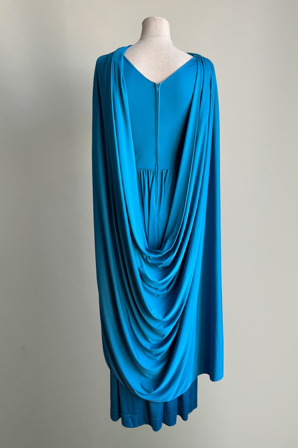 EMERIEU-Lanvin-1970s-vintage-blue-azure-jersey-cape-gown-4