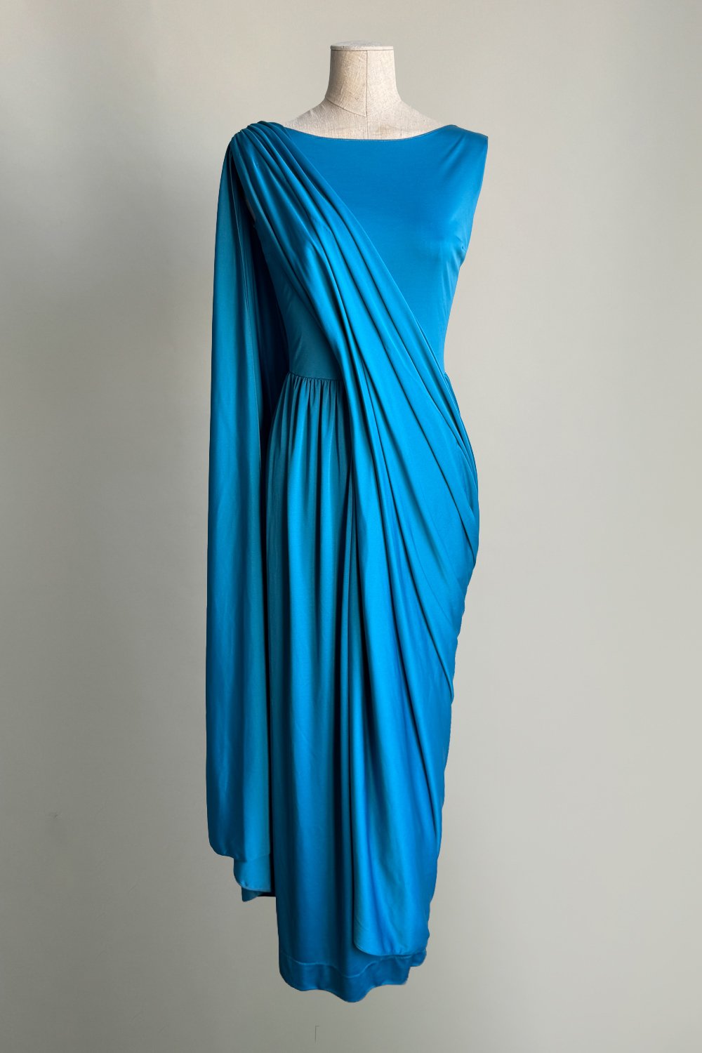 EMERIEU-Lanvin-1970s-vintage-blue-azure-jersey-cape-gown-5