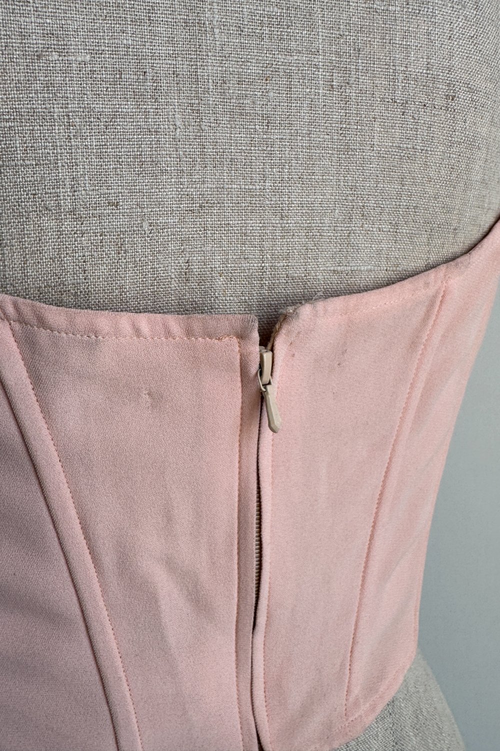 EMERIEU-Lolita-Lempicka-SS-1995-vintage-pink-corset-8