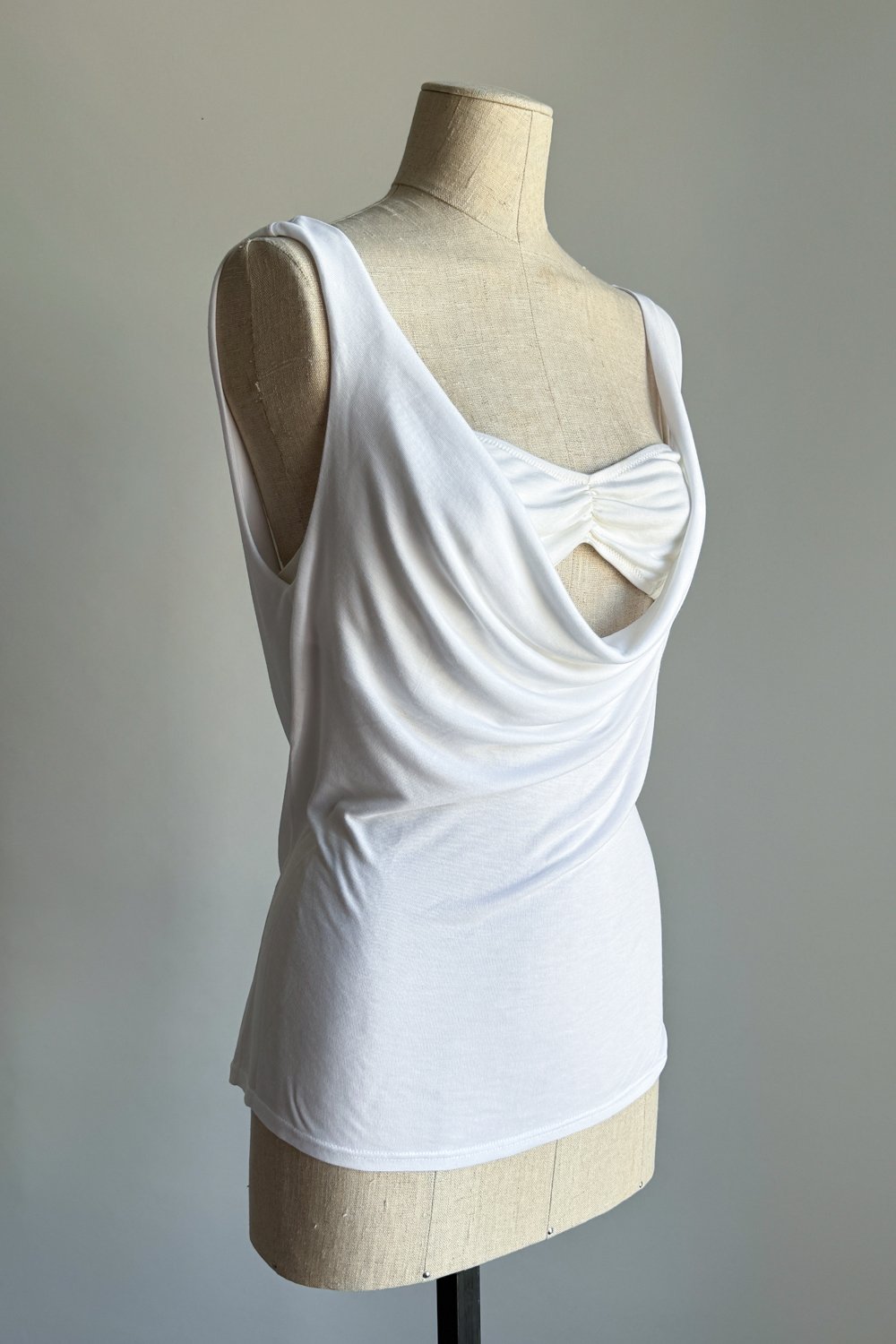 EMERIEU-Valentino-Roma-SS-2005-vintage-white-draped-jersey-top-&-beaded-butterfly-bra-set-2