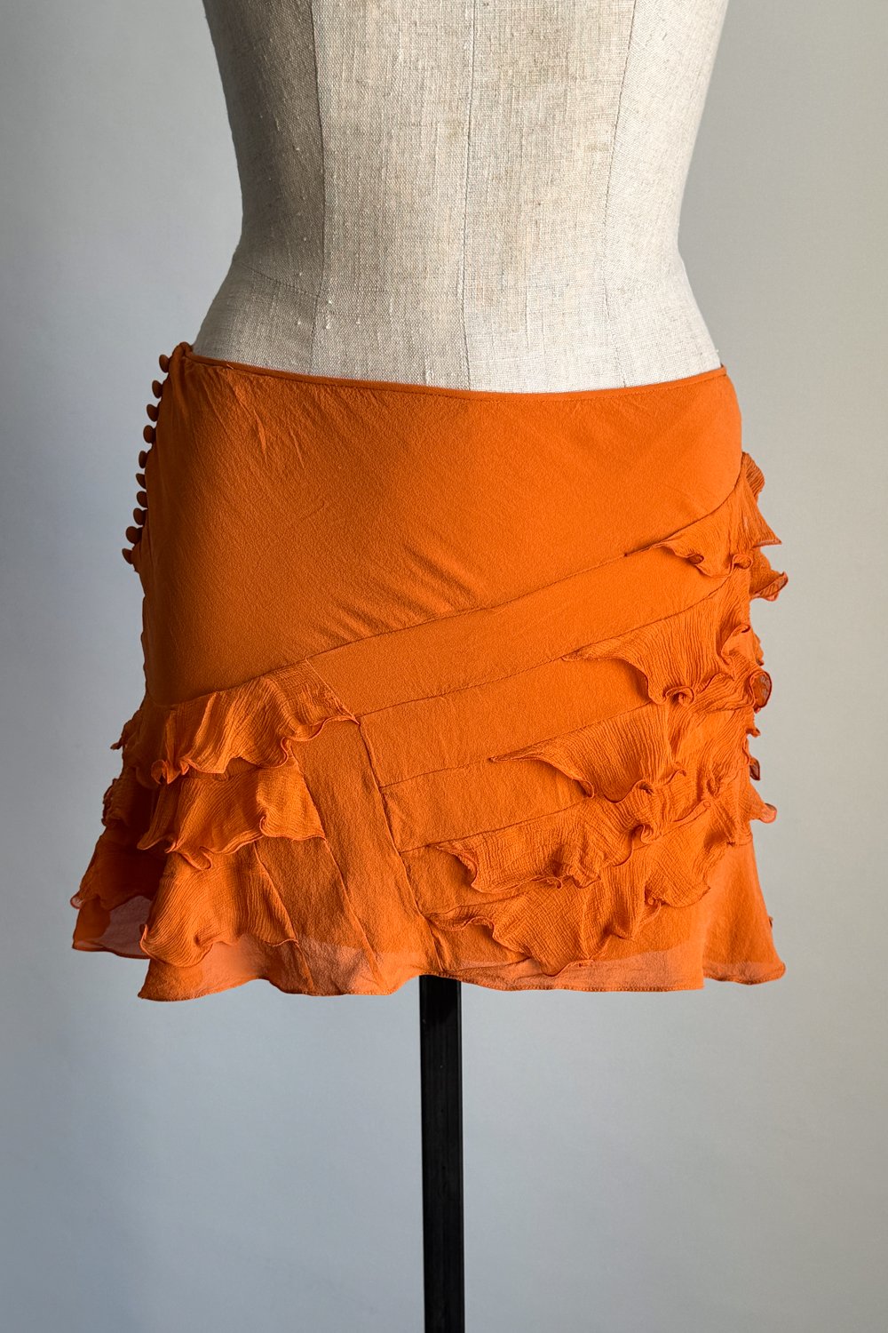 EMERIEU-Christian-Dior-by-John-Galliano-2000s-burnt-orange-silk-ruffle-mini-skirt-1
