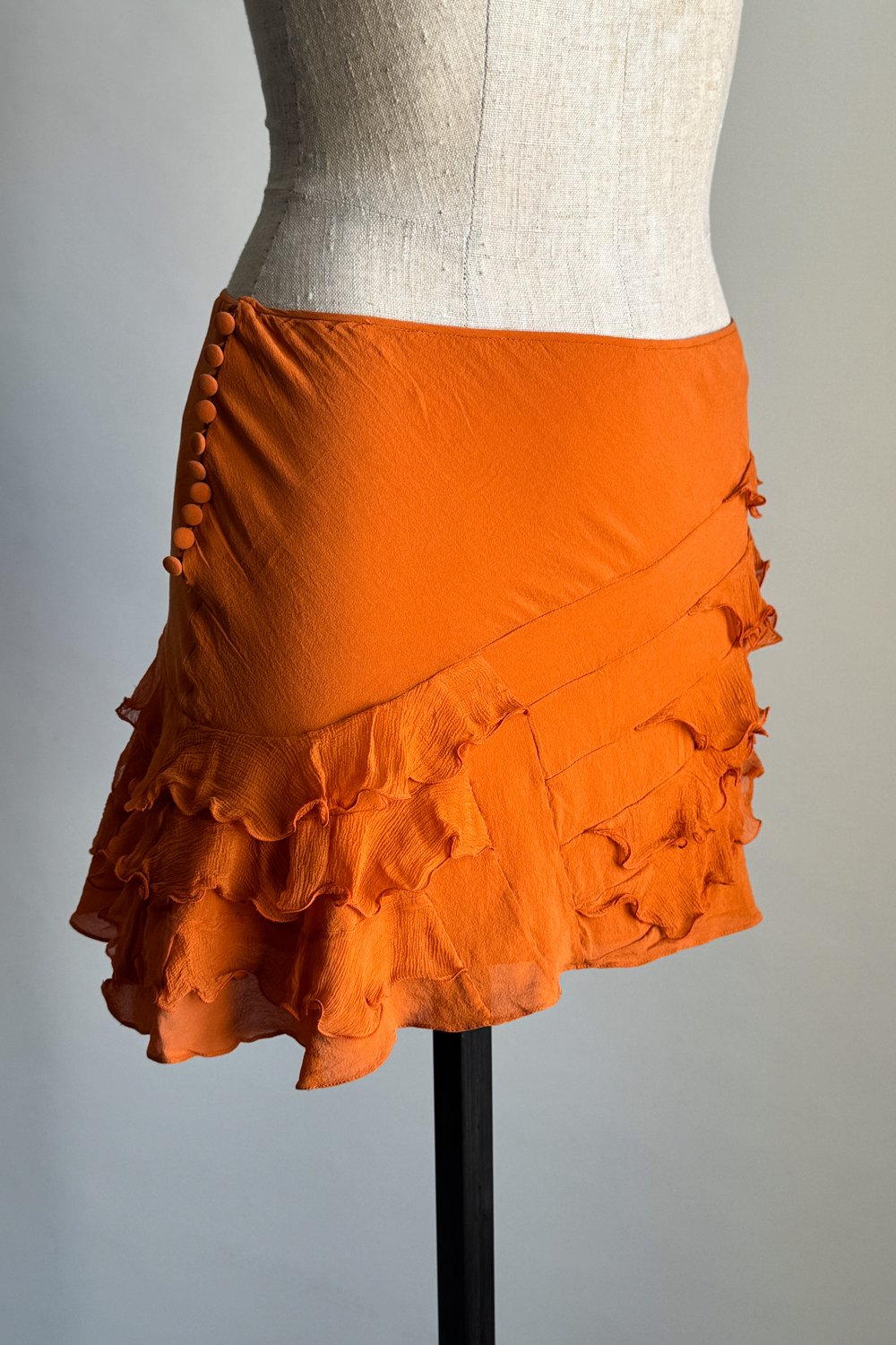 EMERIEU-Christian-Dior-by-John-Galliano-2000s-burnt-orange-silk-ruffle-mini-skirt-2