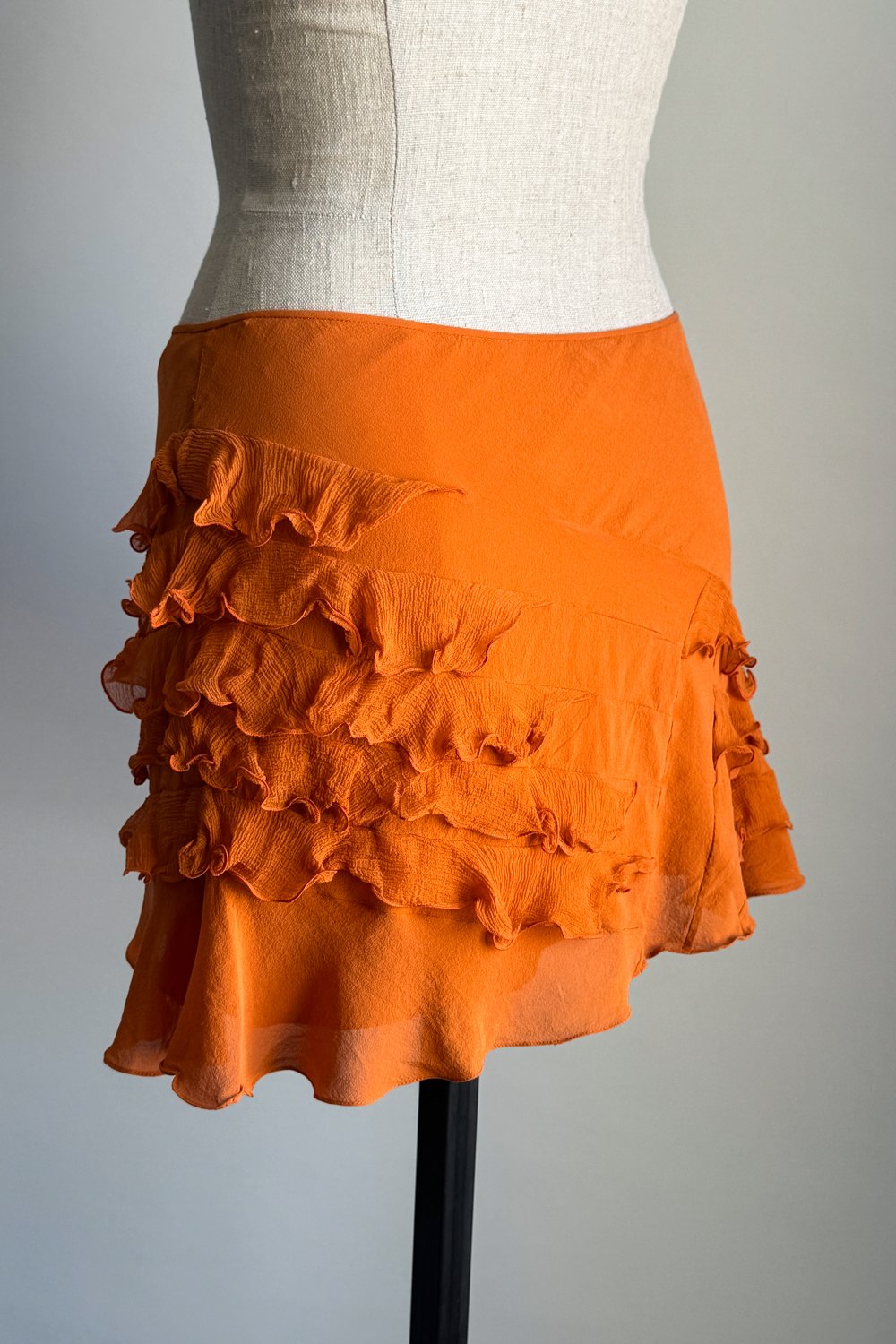 EMERIEU-Christian-Dior-by-John-Galliano-2000s-burnt-orange-silk-ruffle-mini-skirt-3