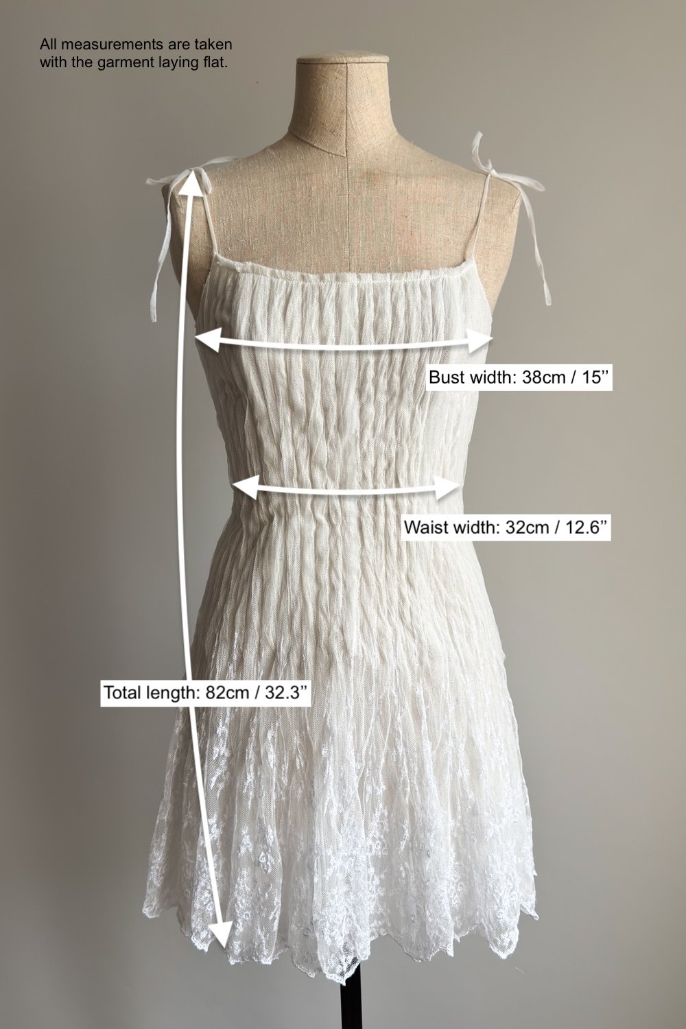 EMERIEU-La-Perla-1990s-vintage-white-lace-mini-dress-measurements