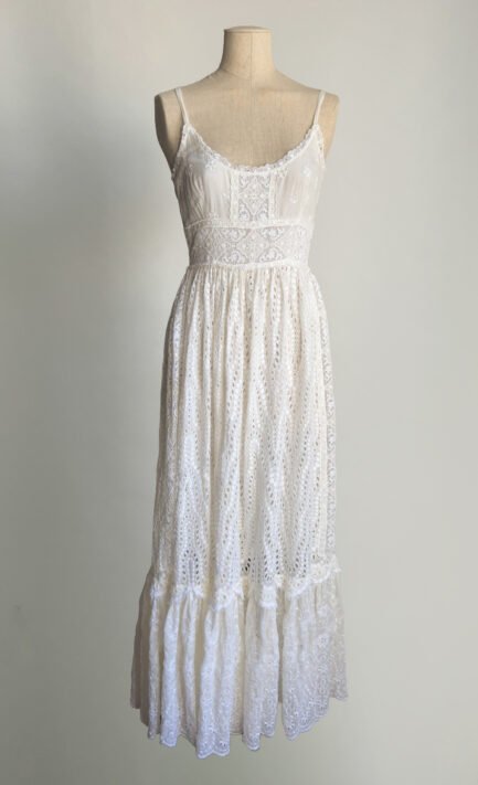 VALENTINO 2016 White Cotton Broderie Anglaise & Lace Maxi Dress (XS)
