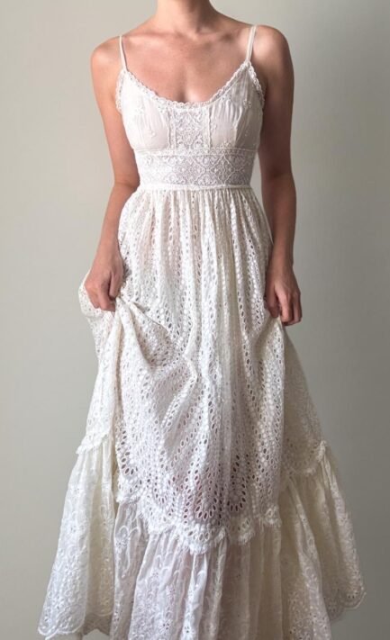 VALENTINO 2016 White Cotton Broderie Anglaise & Lace Maxi Dress (XS)