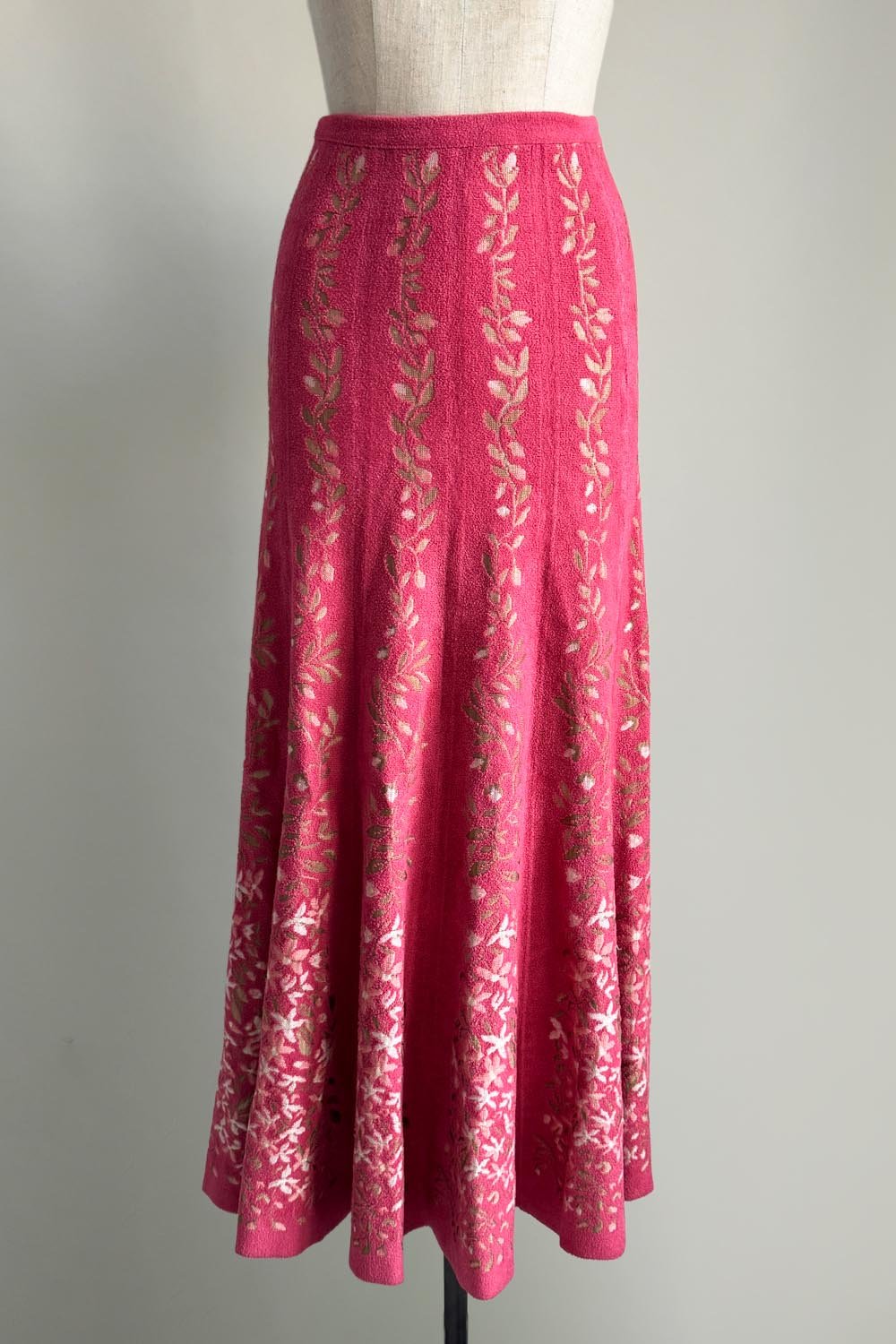 EMERIEU-Alaïa-FW-2000-vintage-pink-floral-jacquard-knit-maxi-skirt-1