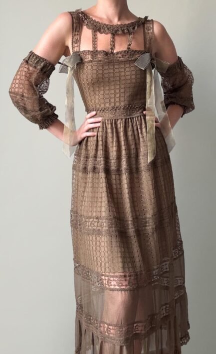 CHLOÉ 1994 Brown Crochet Lace Off-Shoulder Maxi Dress (M)