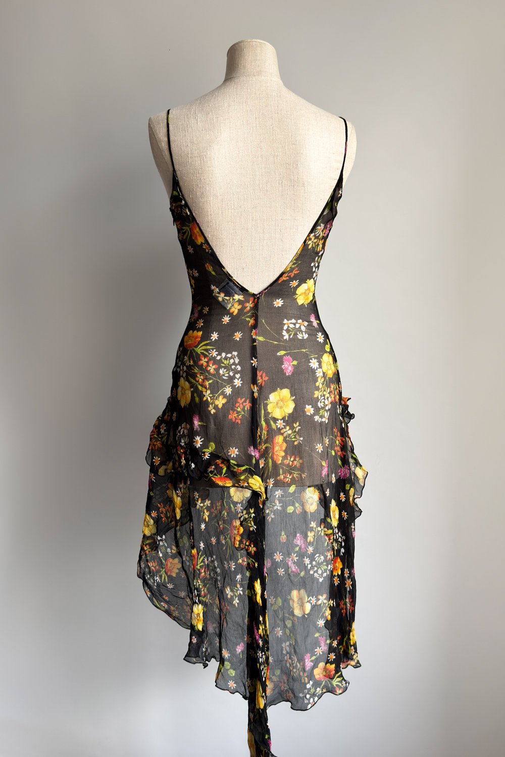 EMERIEU-D&G-Dolce-&-Gabbana-2000s-vintage-black-sheer-floral-print-chiffon-silk-dress-with-train-4