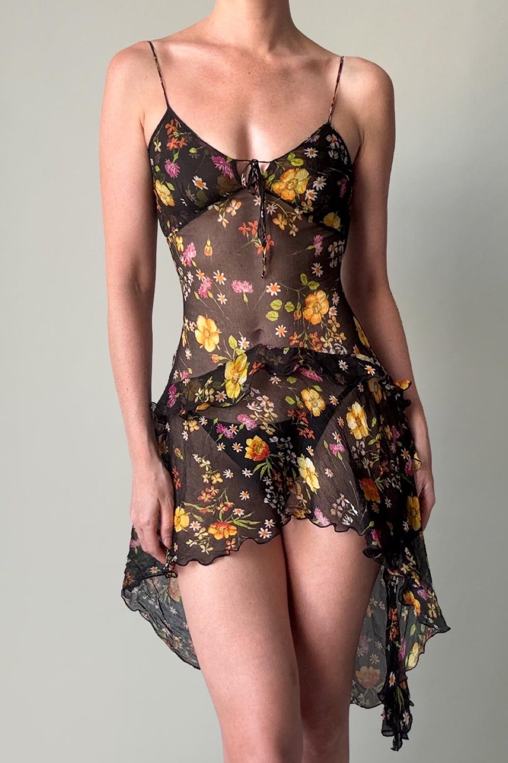 EMERIEU-D&G-Dolce-&-Gabbana-2000s-vintage-black-sheer-floral-print-chiffon-silk-dress-with-train-model