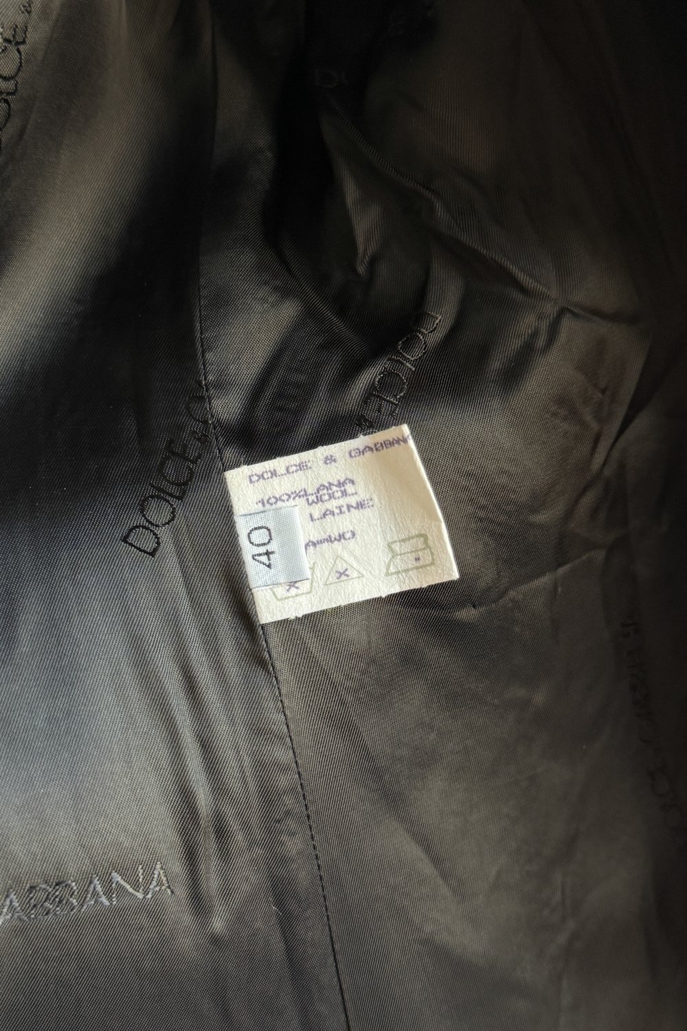 EMERIEU-Dolce-&-Gabbana-FW-1995-vintage-grey-herringbone-wool-trench-coat-with-plastic-overlay-compo